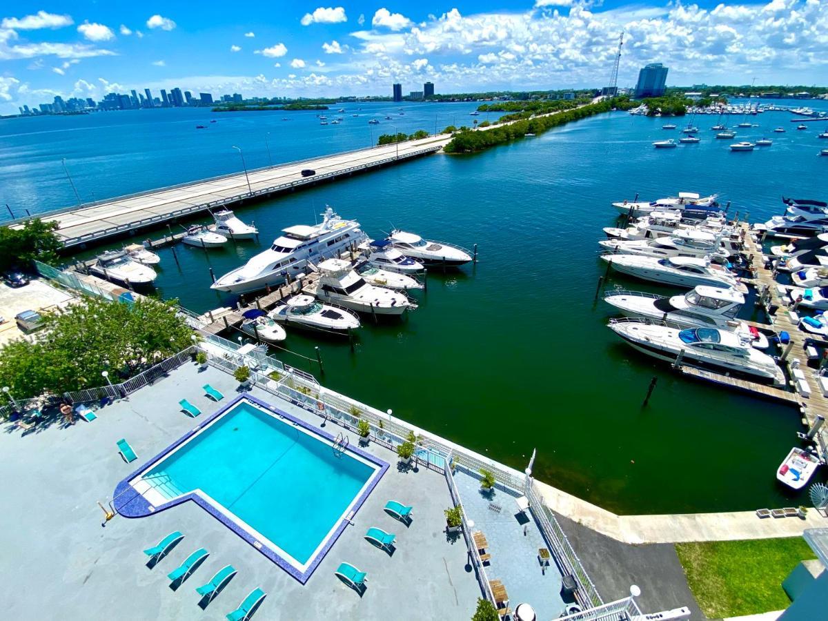 Premium Modern Waterfront Apartment With Miami Skyline View On The Bay 5 Mins Drive To Miami Beach With Free Parking Zewnętrze zdjęcie