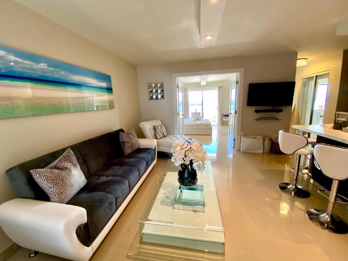 Premium Modern Waterfront Apartment With Miami Skyline View On The Bay 5 Mins Drive To Miami Beach With Free Parking Zewnętrze zdjęcie
